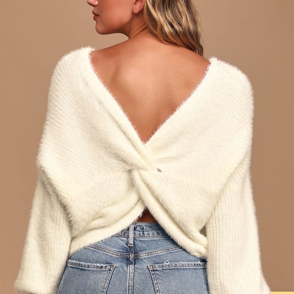 NWT MITTOSHOP Eyelash Fuzzy Shaggy BOHO Back Knot TWIST Deep V Sweater L Large - Picture 1 of 13
